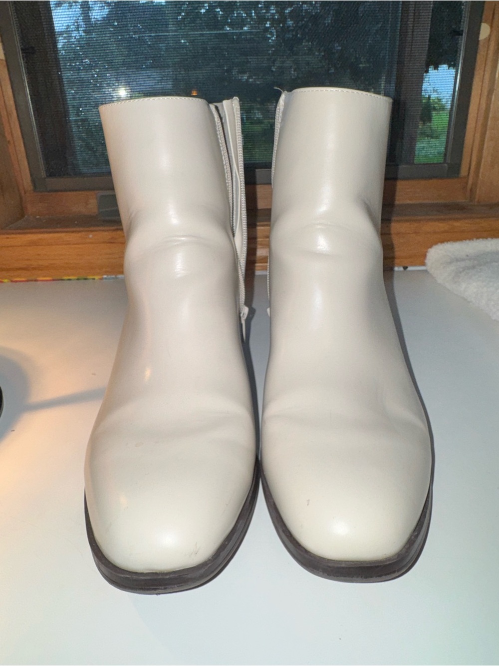 Kohl's White Leather-Look Ankle Booties with Side Zip